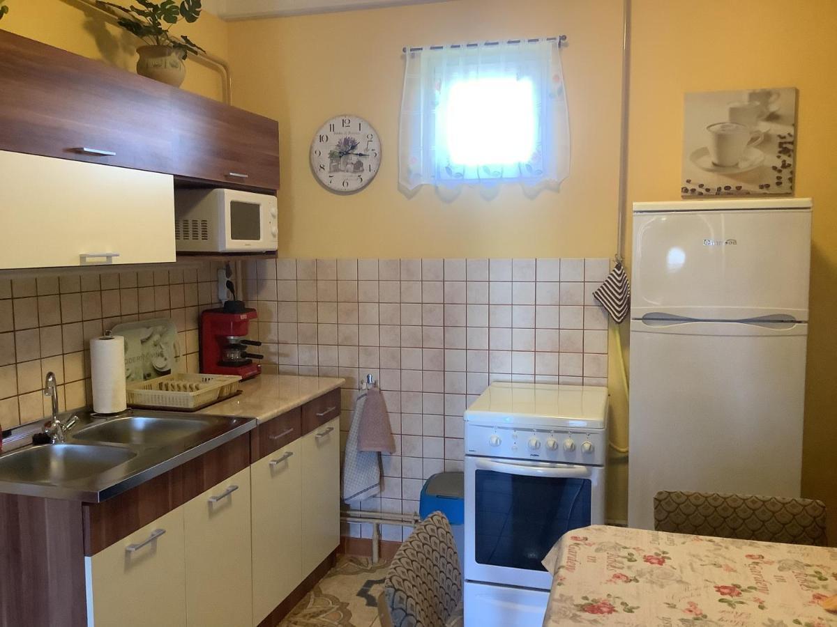 Rita Apartman Дьєнешдіаш Екстер'єр фото