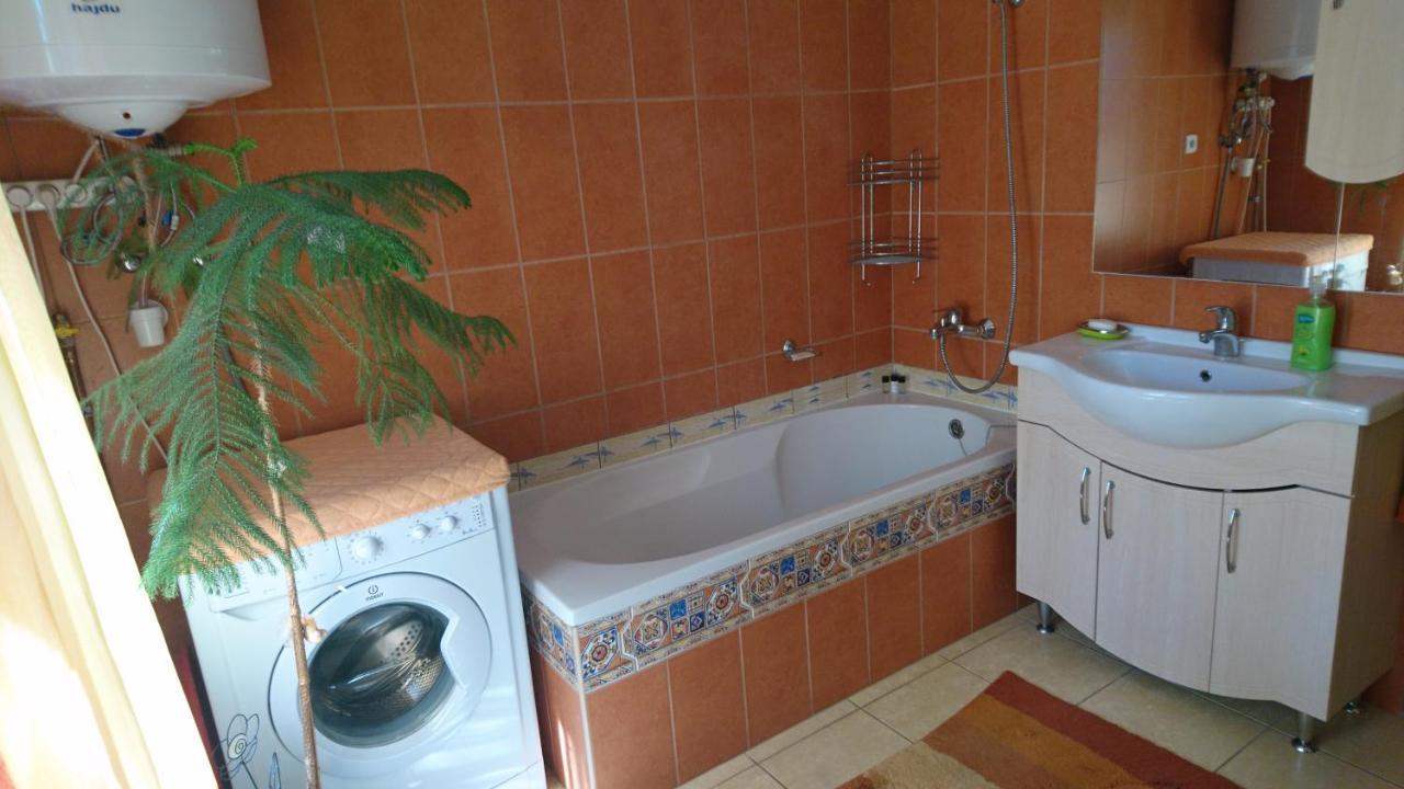 Rita Apartman Дьєнешдіаш Екстер'єр фото