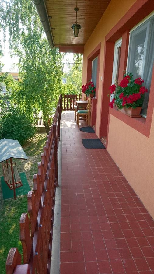 Rita Apartman Дьєнешдіаш Екстер'єр фото